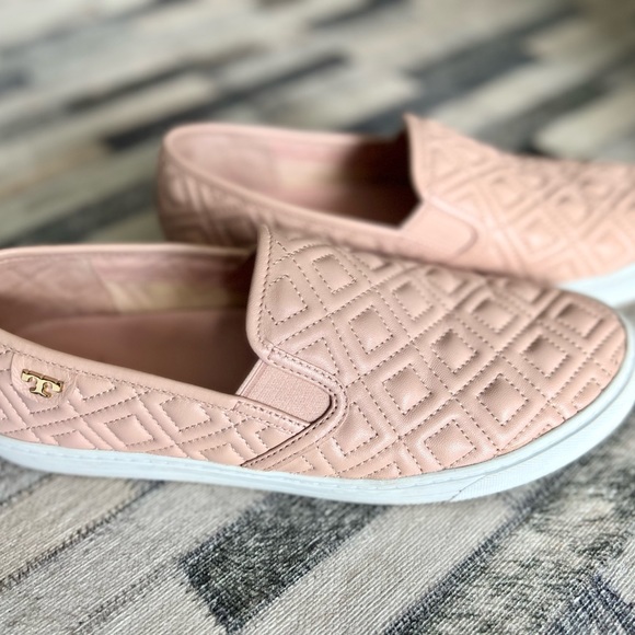 Tori Burch woman’s slip on flat shoes. - Picture 6 of 6